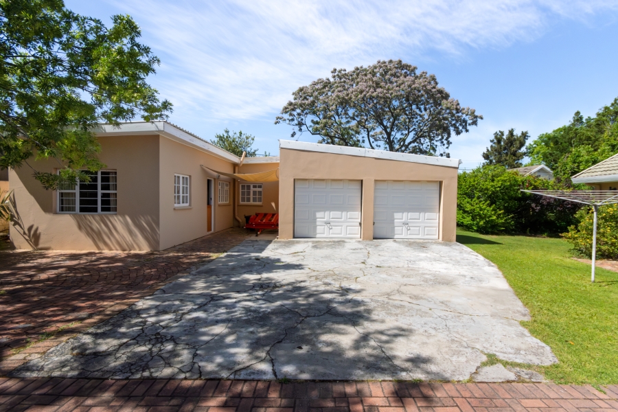 4 Bedroom Property for Sale in Morningside Western Cape